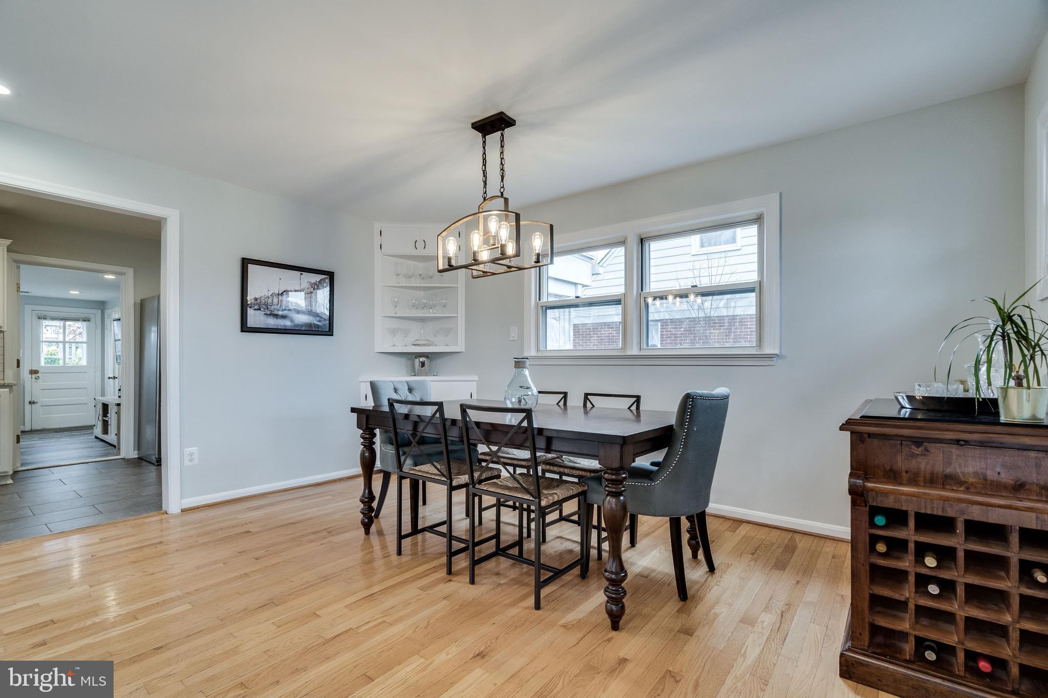 BUCKNELL MANOR - Residential