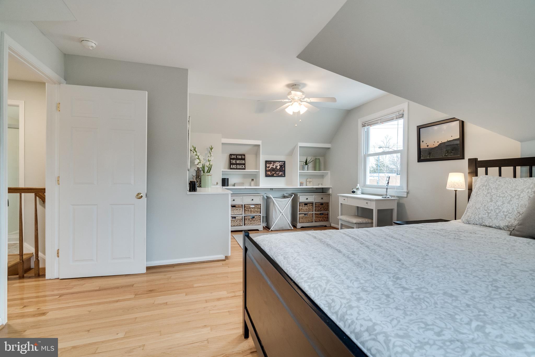 BUCKNELL MANOR - Residential