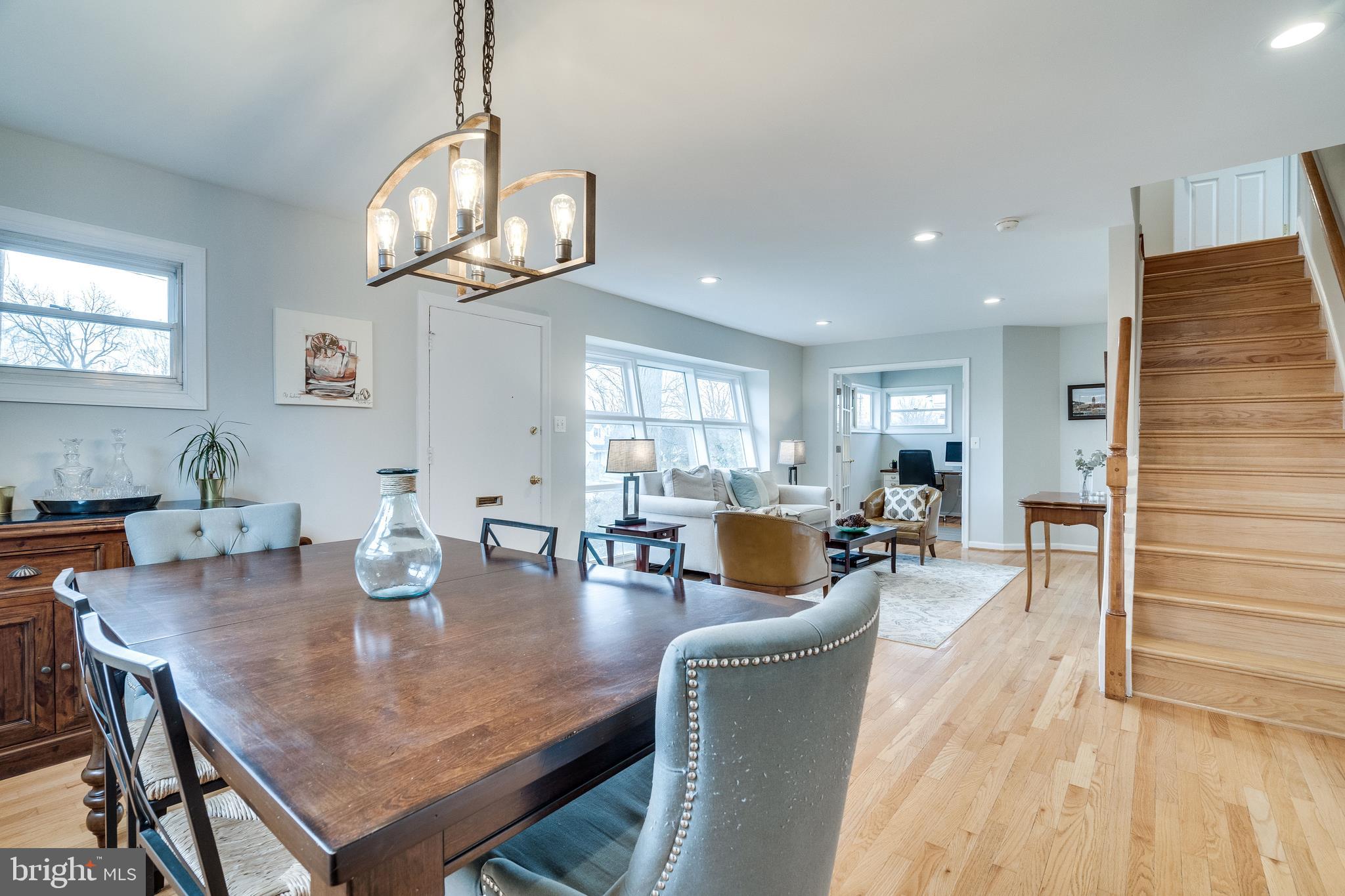 BUCKNELL MANOR - Residential