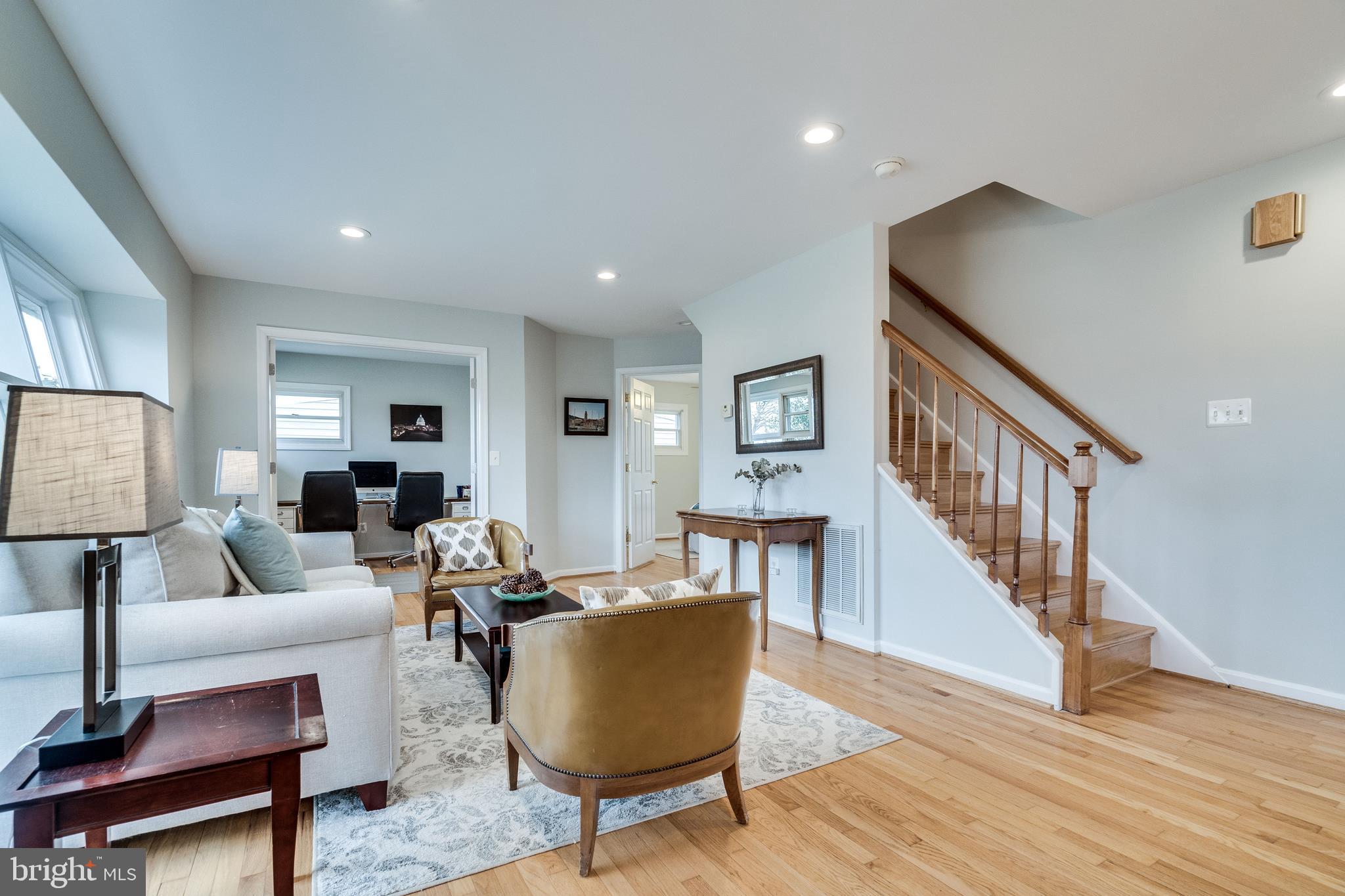 BUCKNELL MANOR - Residential