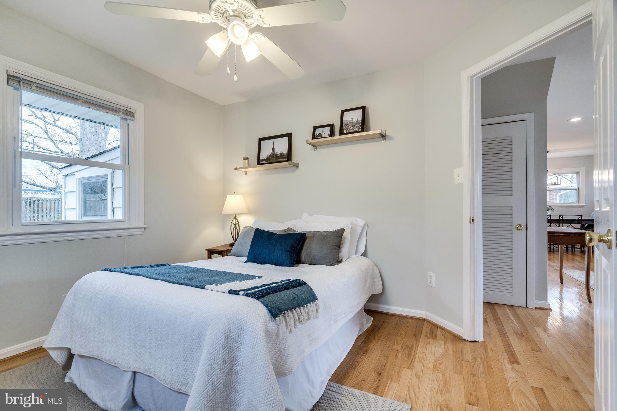 BUCKNELL MANOR - Residential