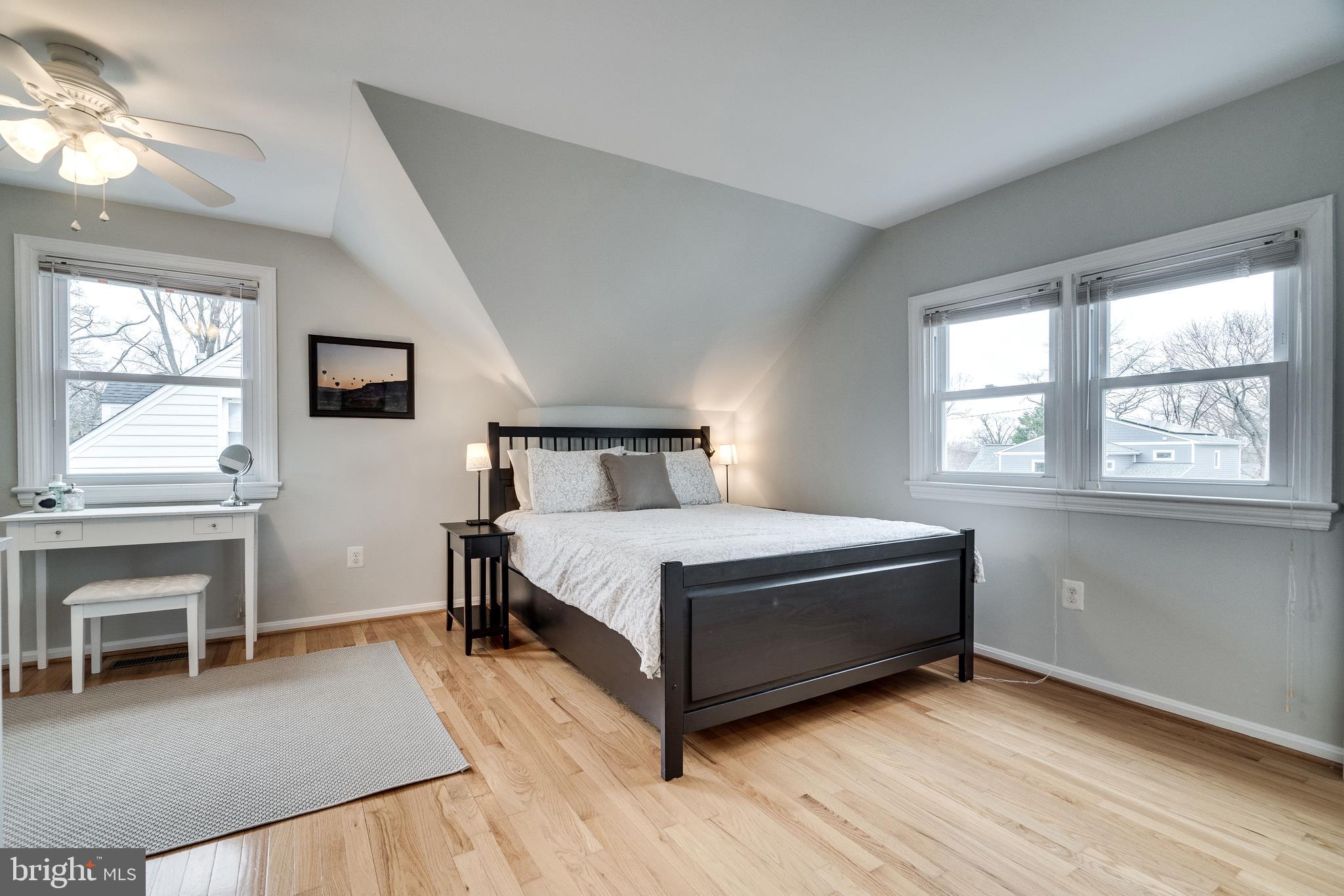 BUCKNELL MANOR - Residential