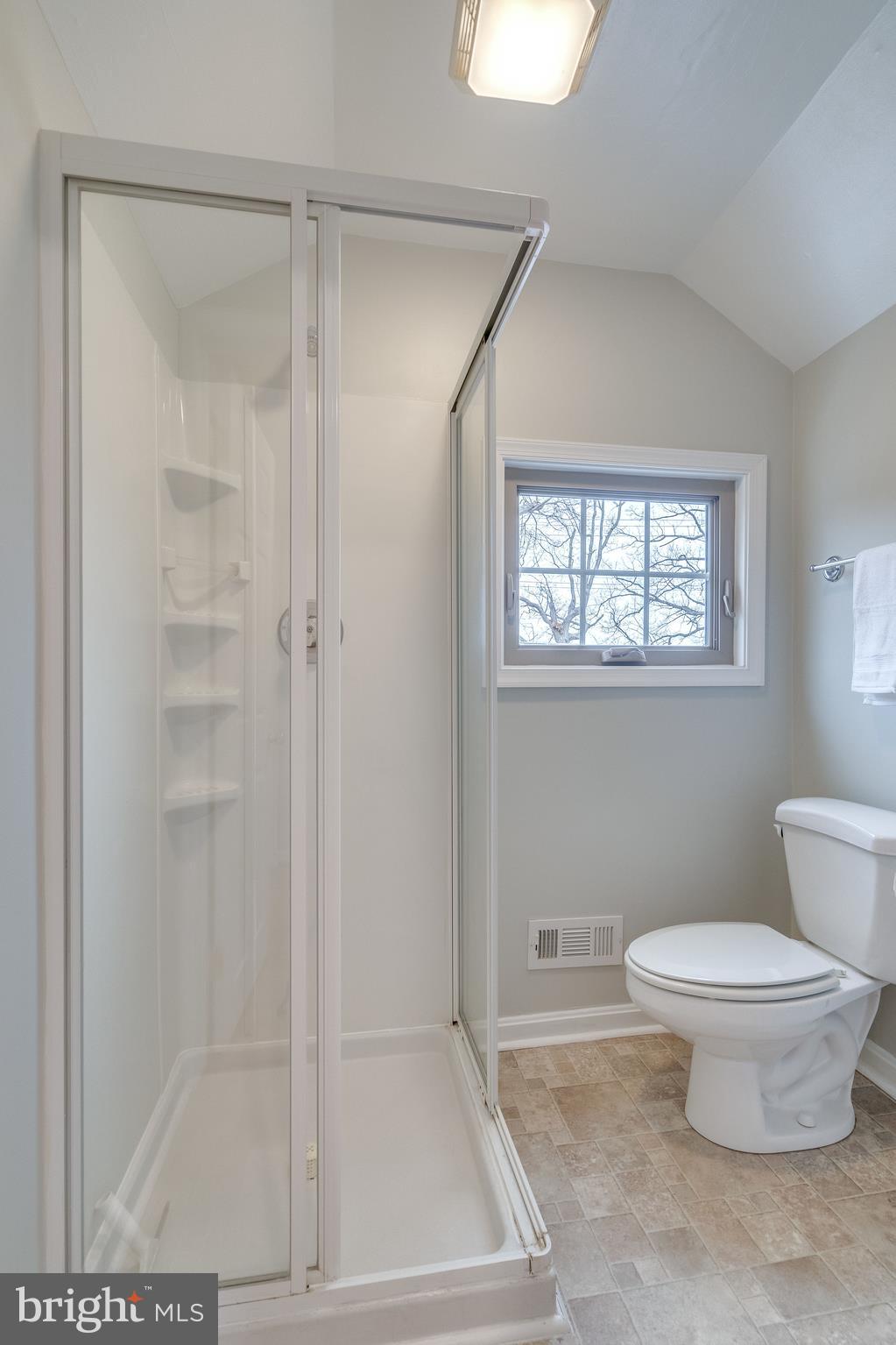 BUCKNELL MANOR - Residential