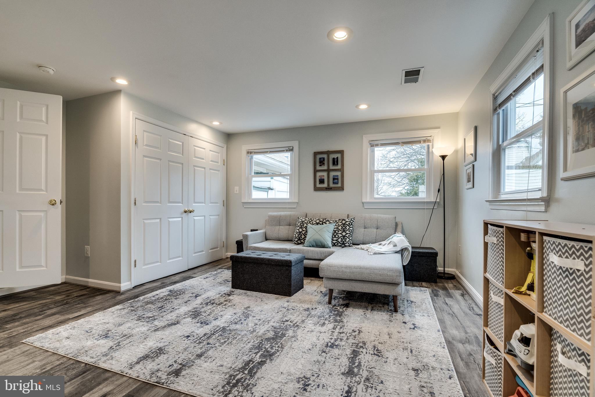 BUCKNELL MANOR - Residential