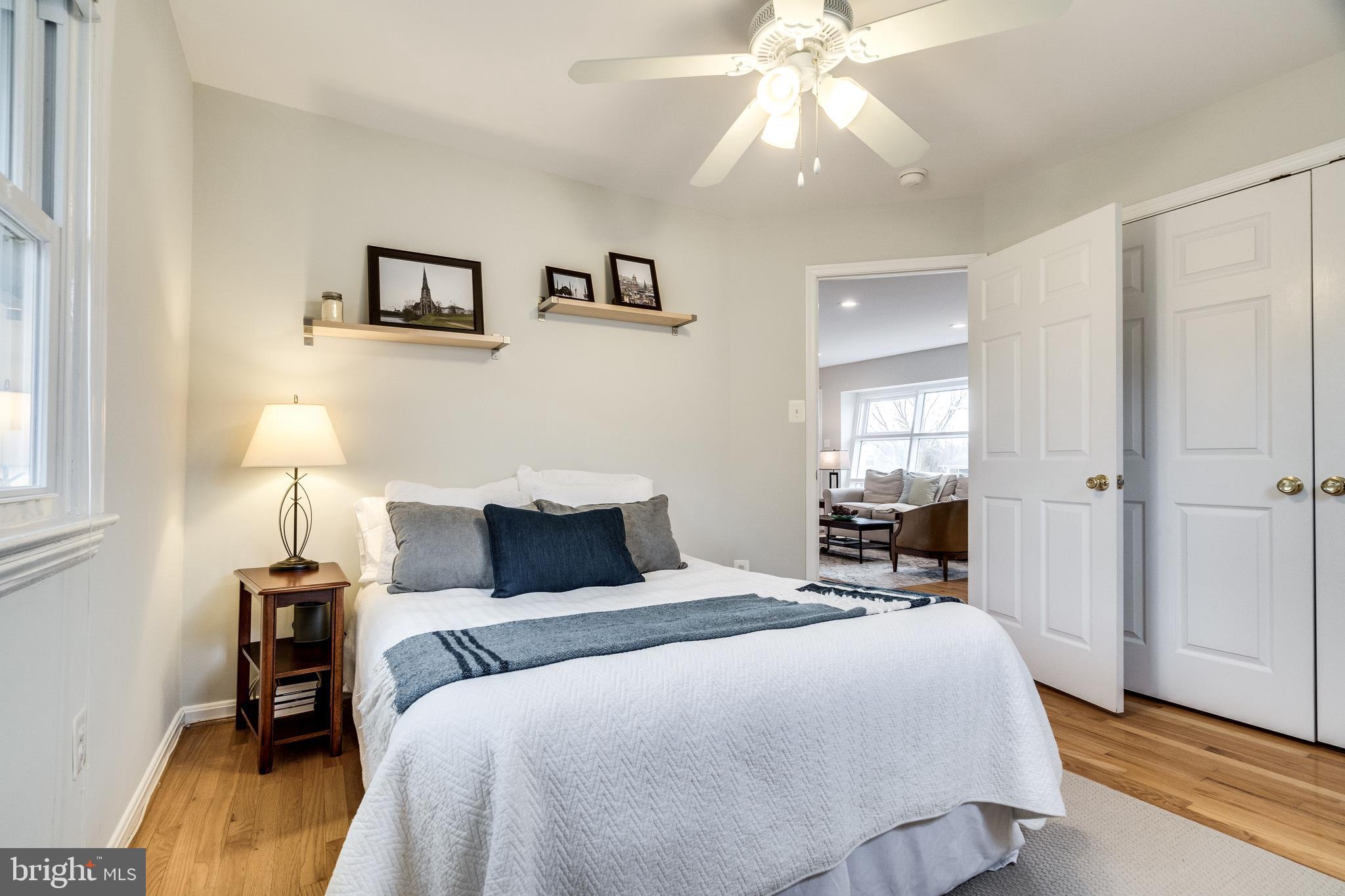 BUCKNELL MANOR - Residential