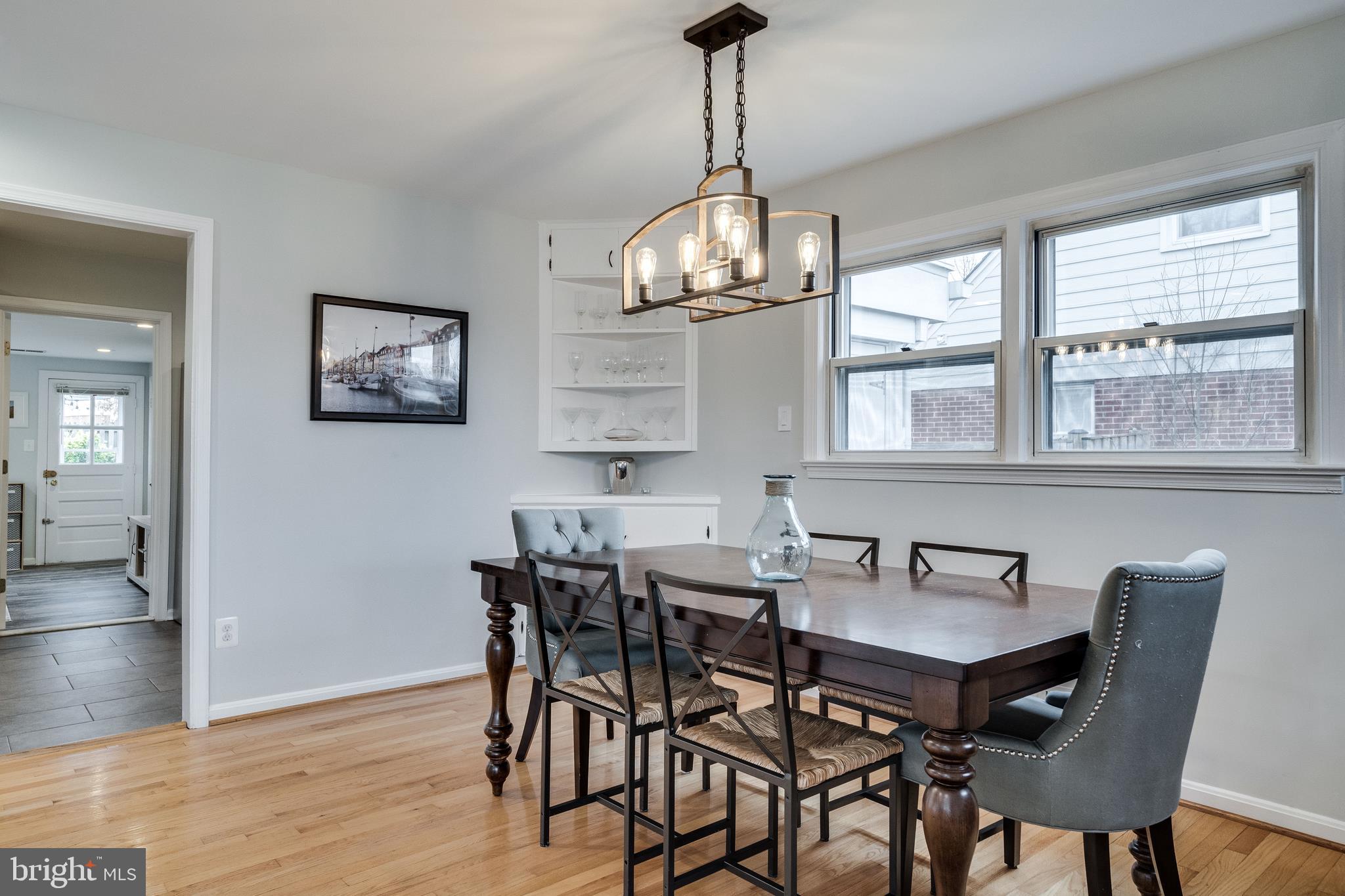 BUCKNELL MANOR - Residential