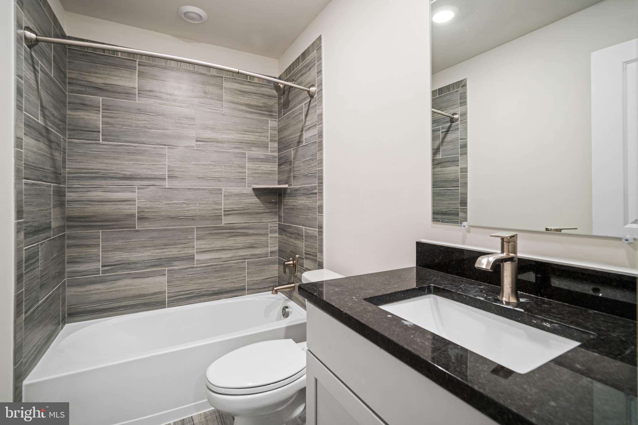 ST. CHARLES - Residential