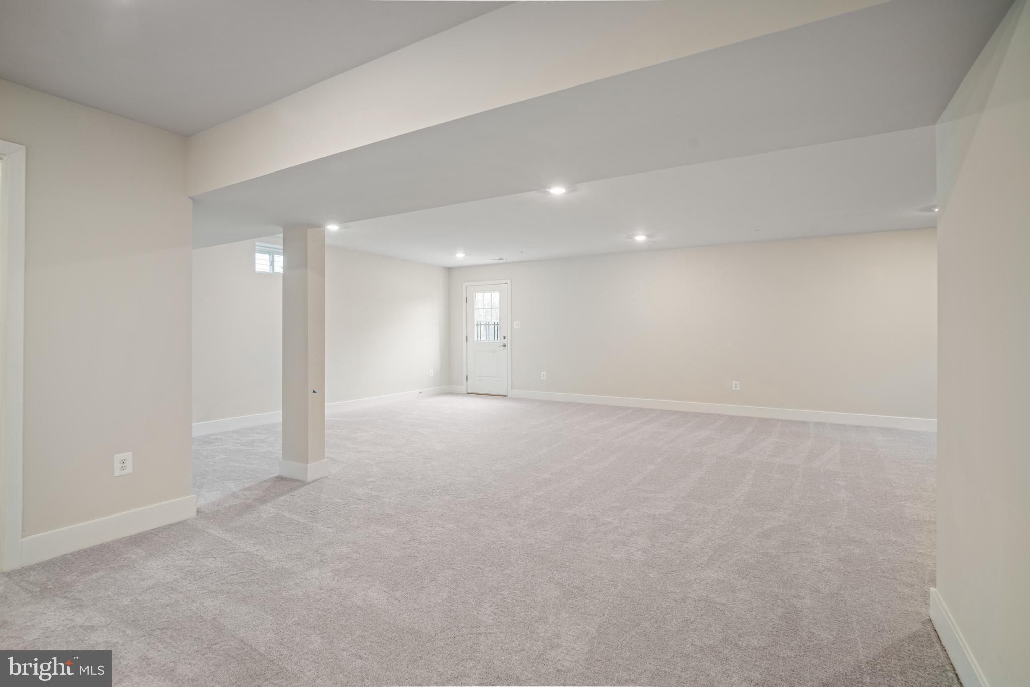 ST. CHARLES - Residential