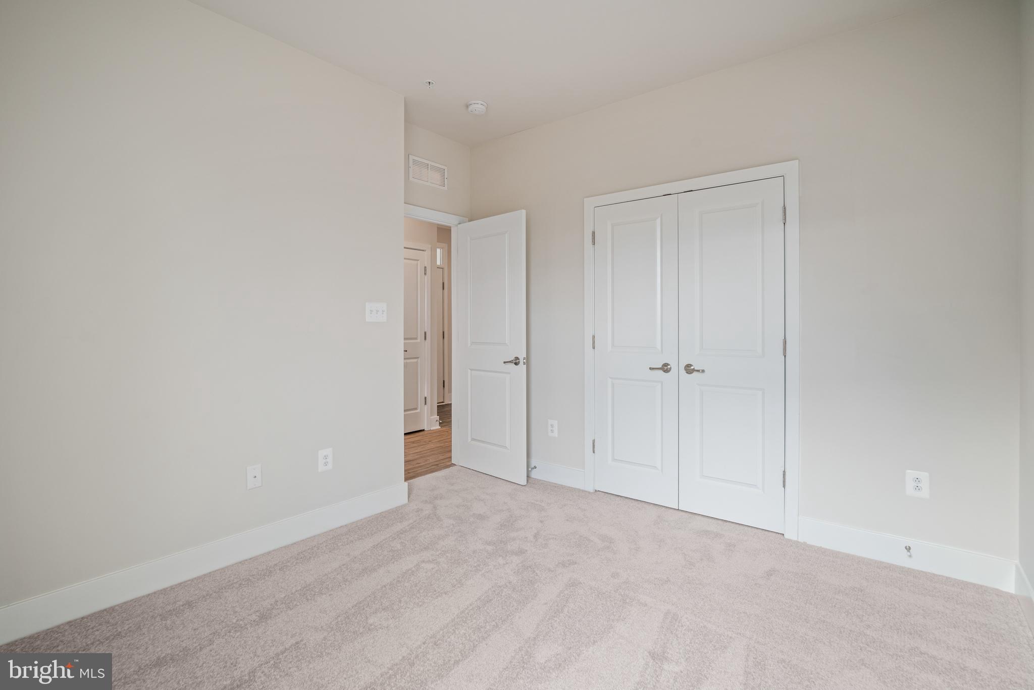 ST. CHARLES - Residential