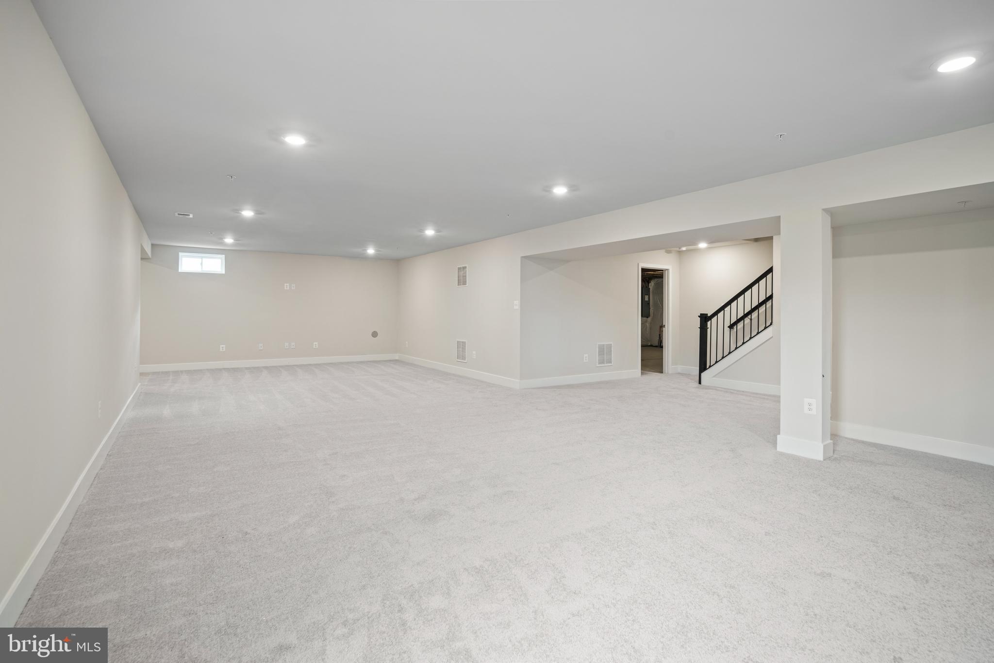 ST. CHARLES - Residential