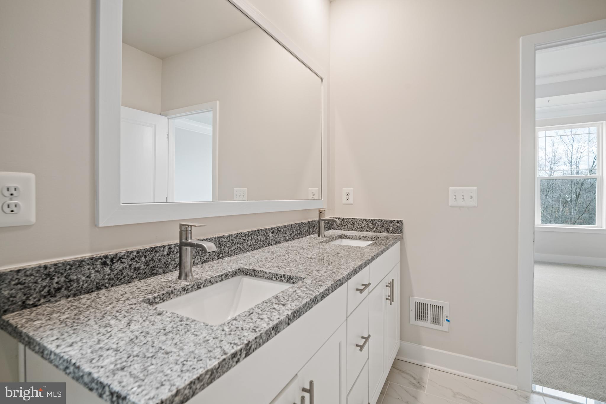 ST. CHARLES - Residential