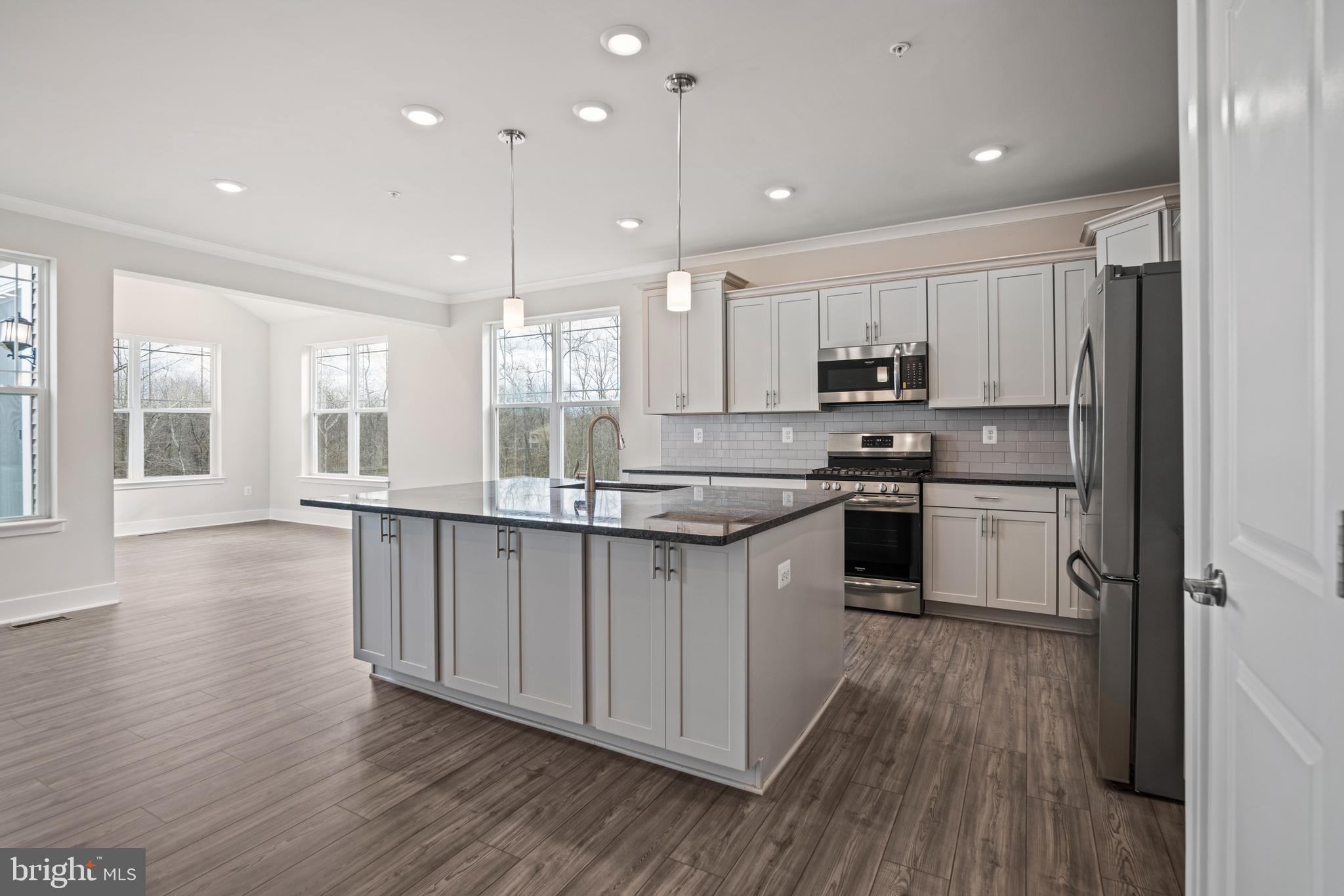 ST. CHARLES - Residential