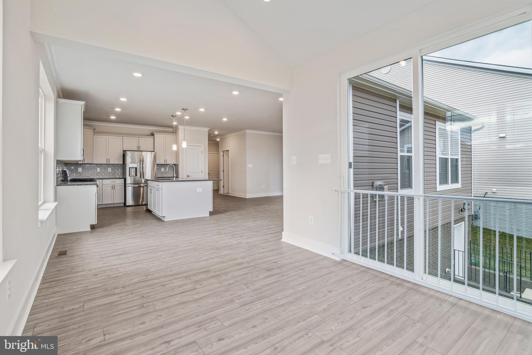 ST. CHARLES - Residential