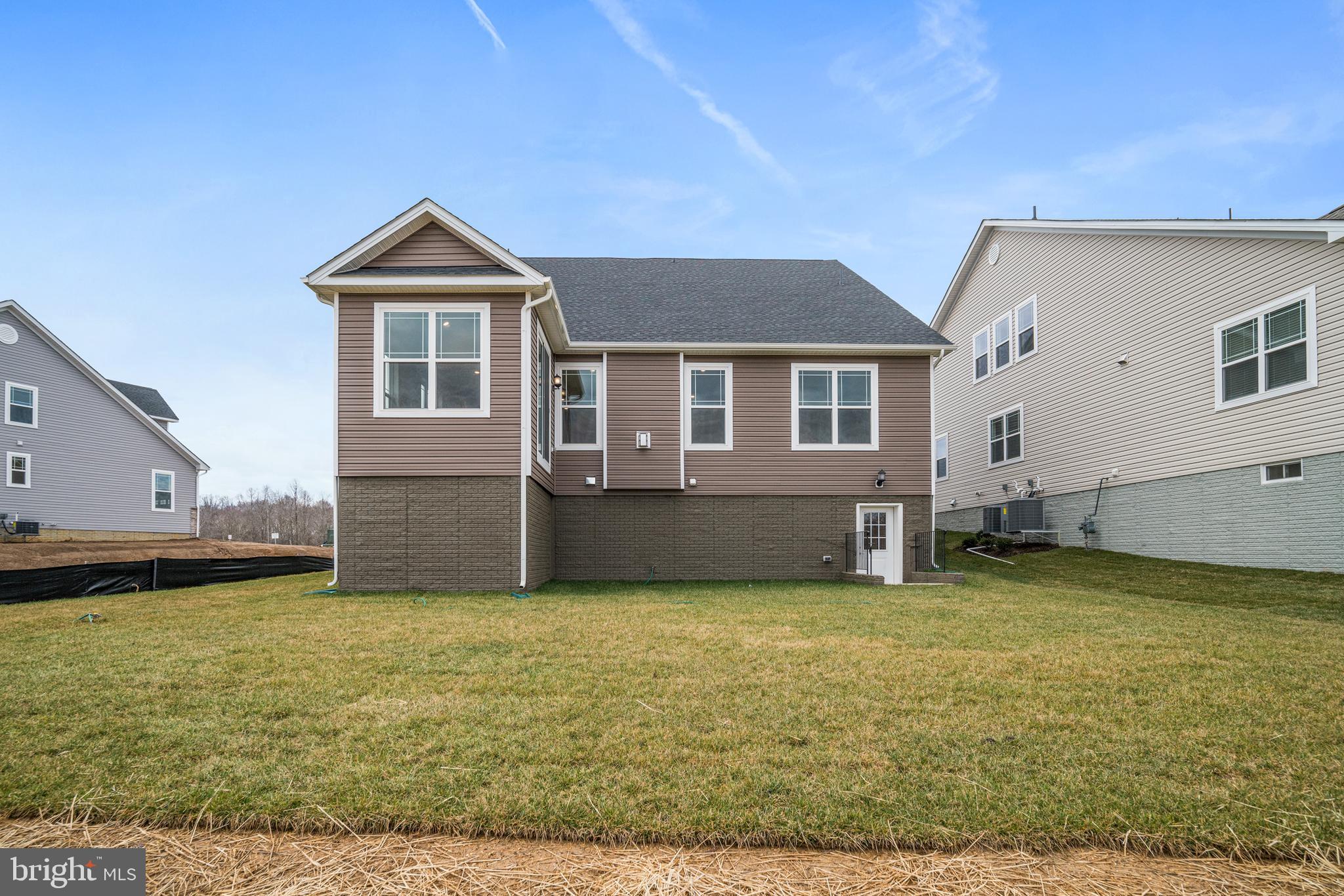 ST. CHARLES - Residential