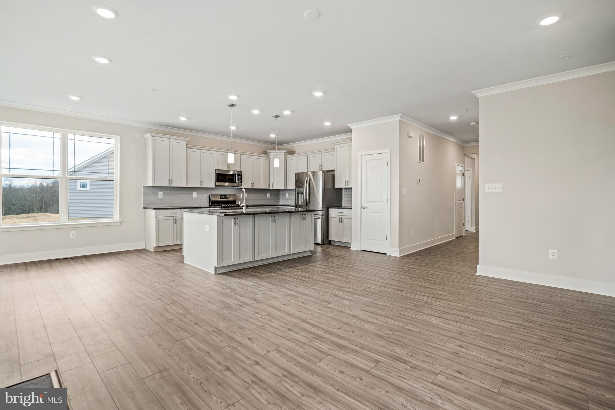 ST. CHARLES - Residential