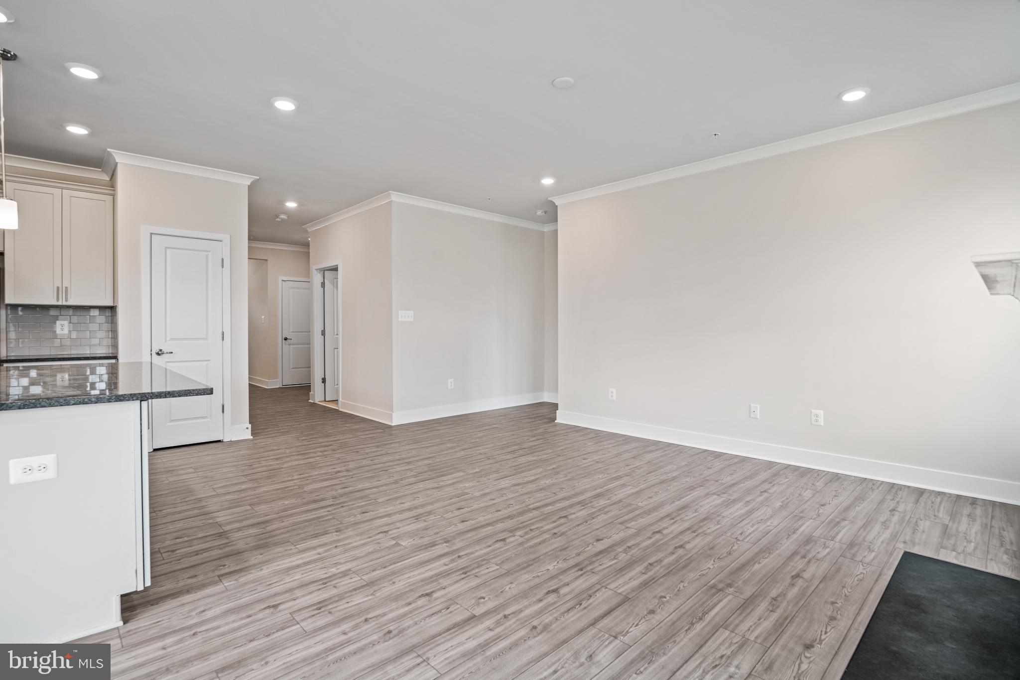 ST. CHARLES - Residential