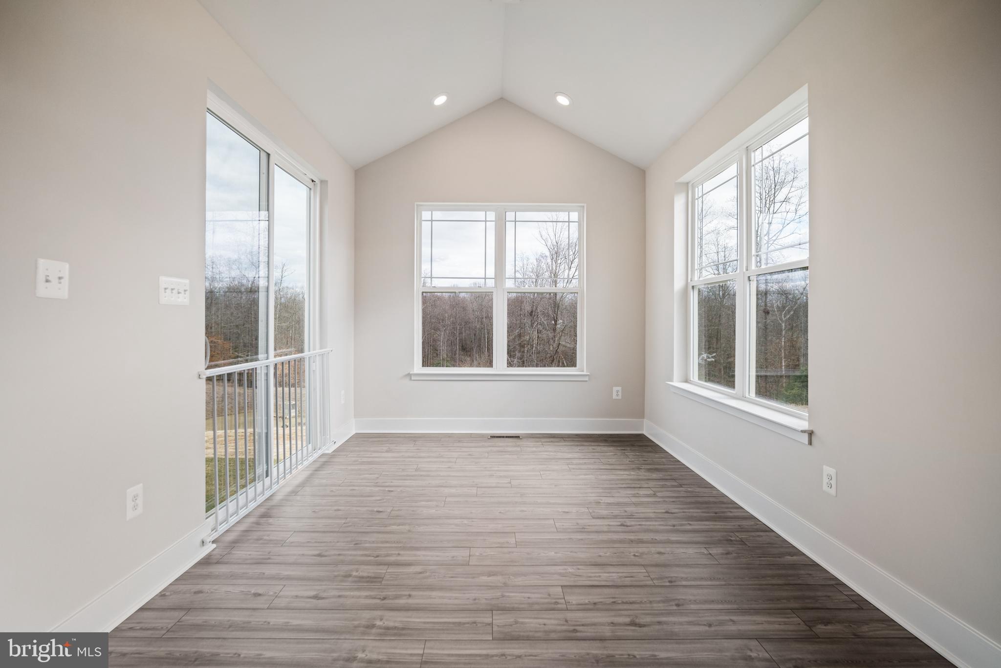 ST. CHARLES - Residential