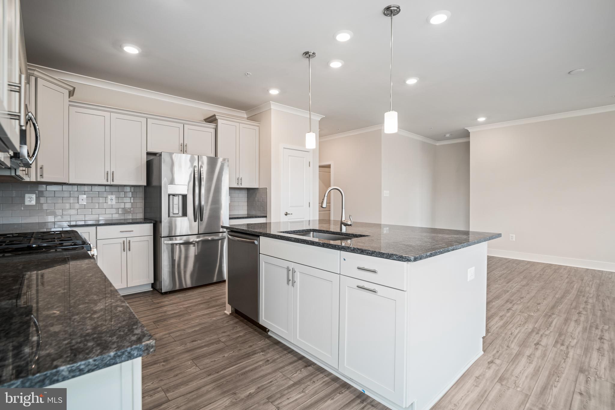 ST. CHARLES - Residential