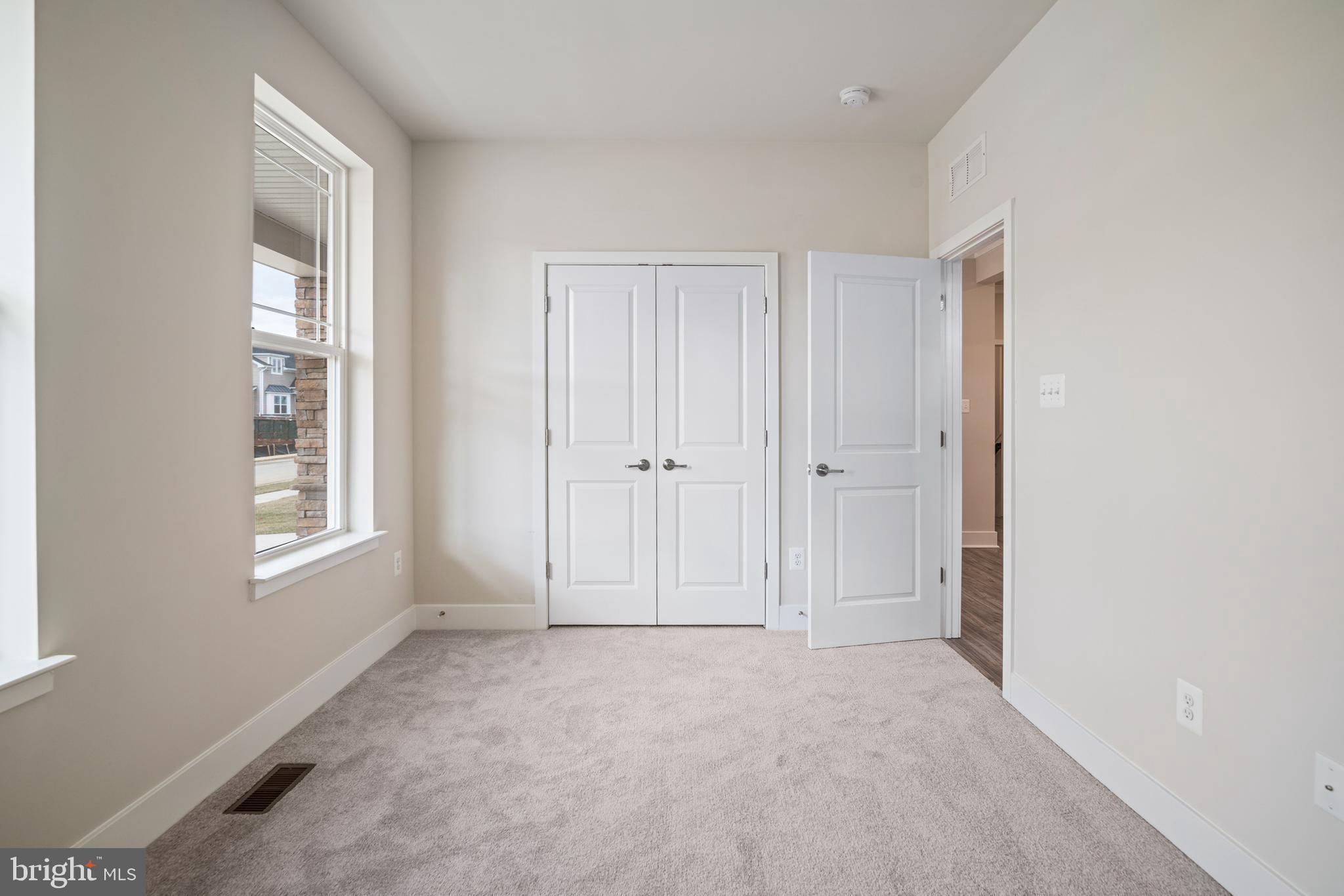 ST. CHARLES - Residential