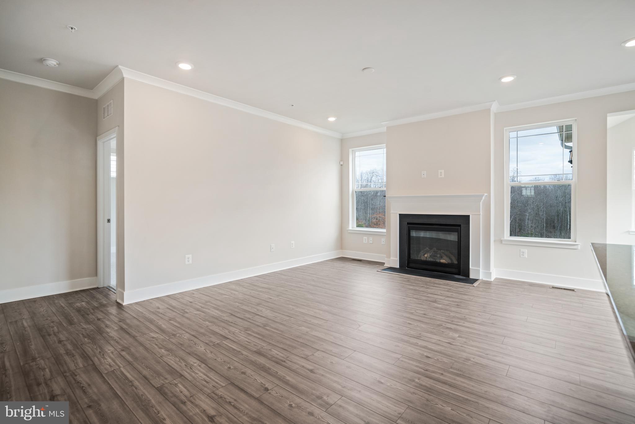 ST. CHARLES - Residential