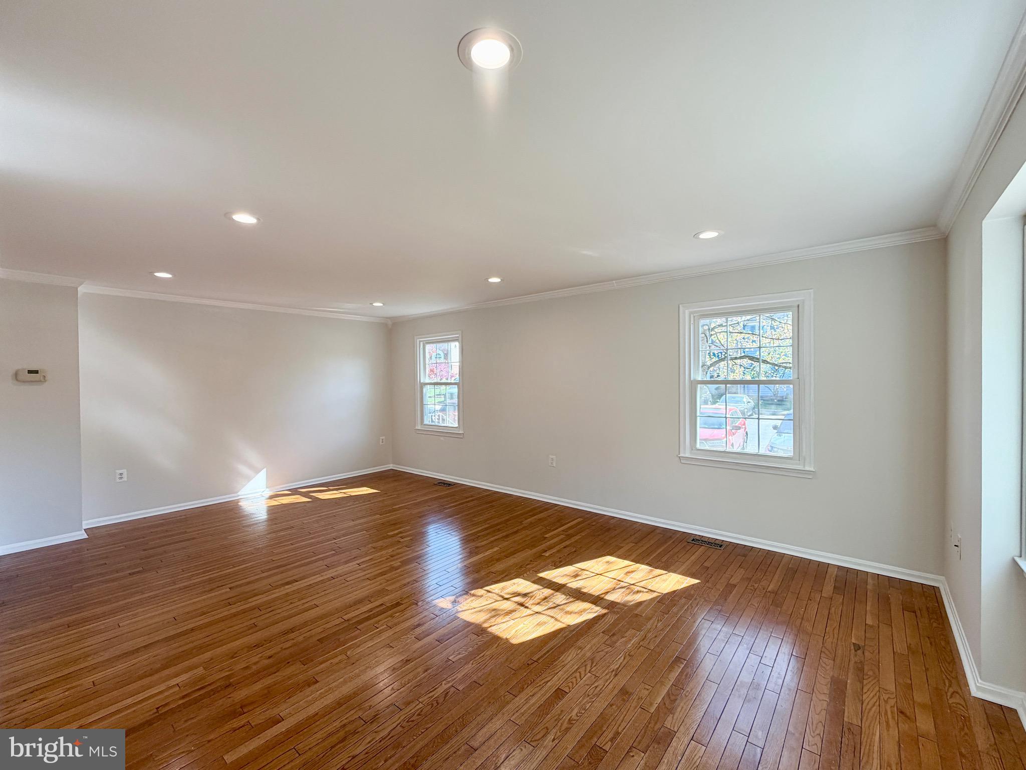 LIFESTYLE AT SULLY STATION - Residential