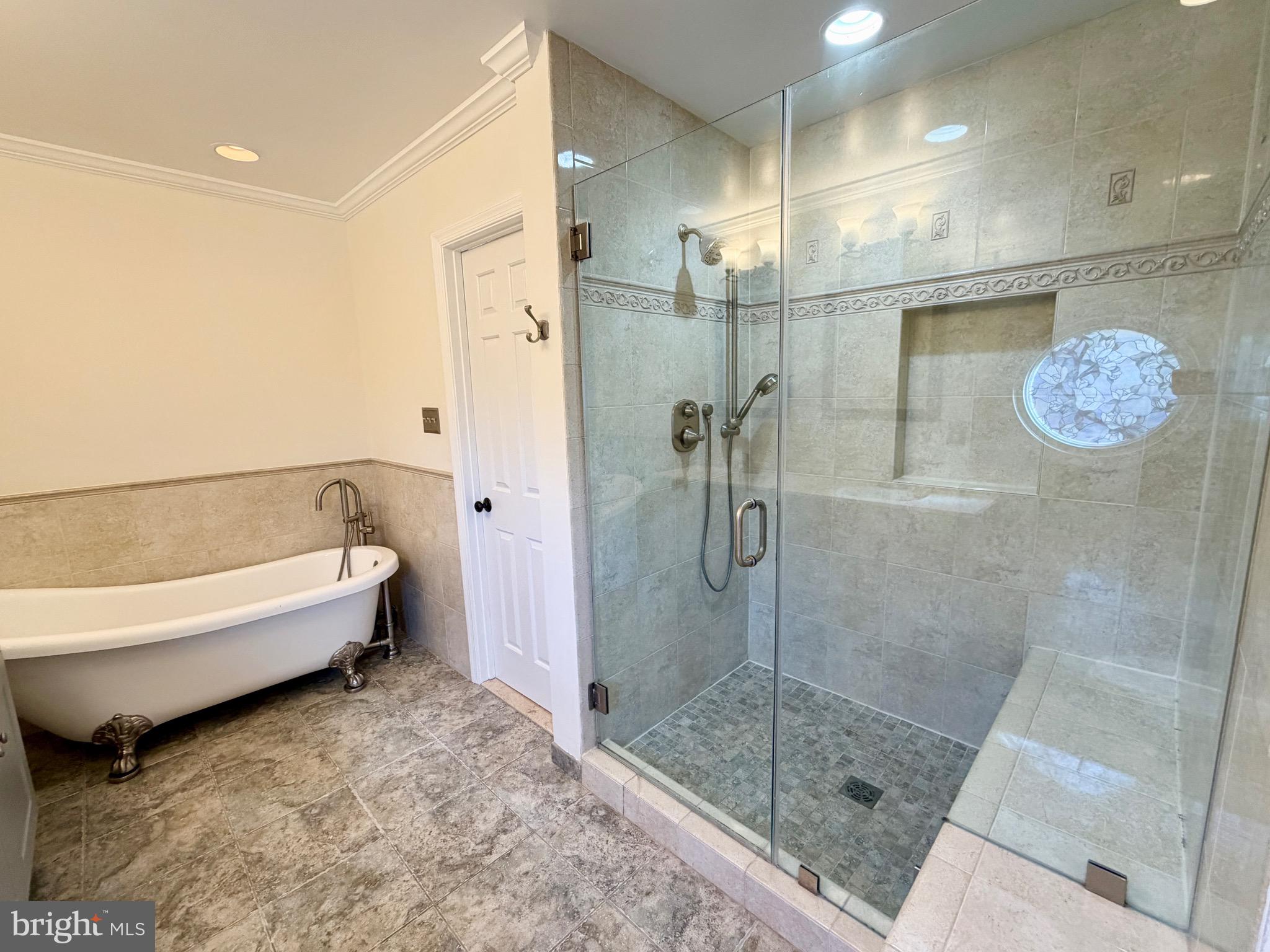 LIFESTYLE AT SULLY STATION - Residential