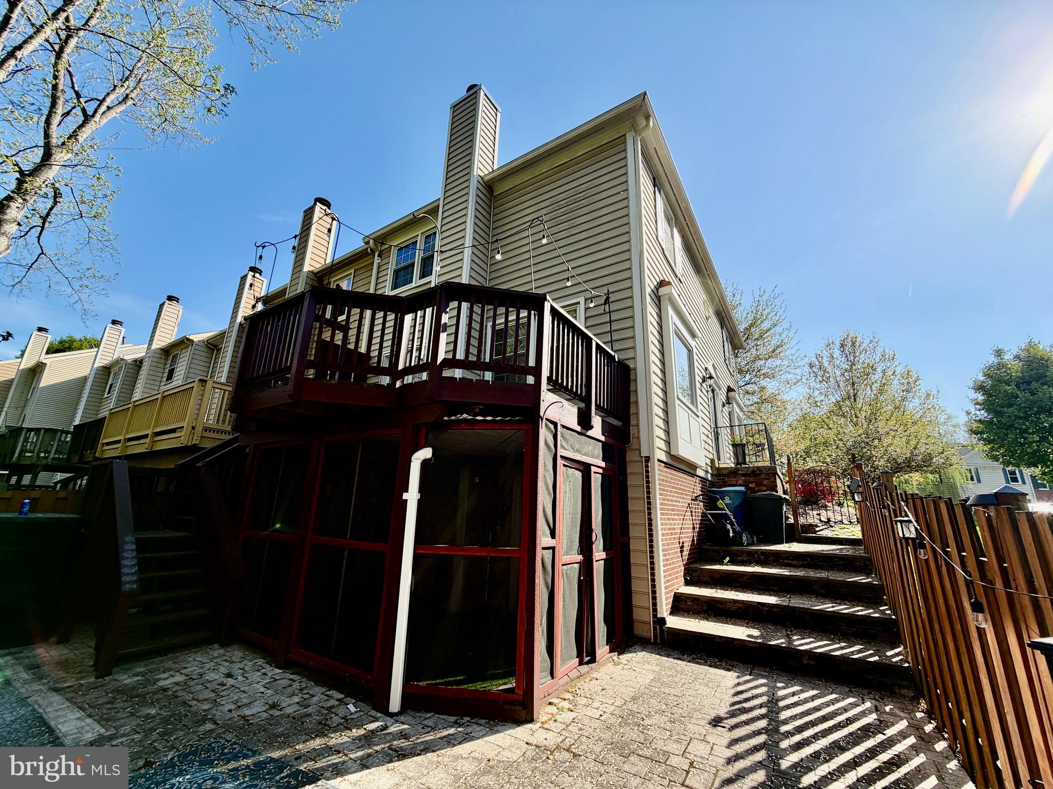 LIFESTYLE AT SULLY STATION - Residential