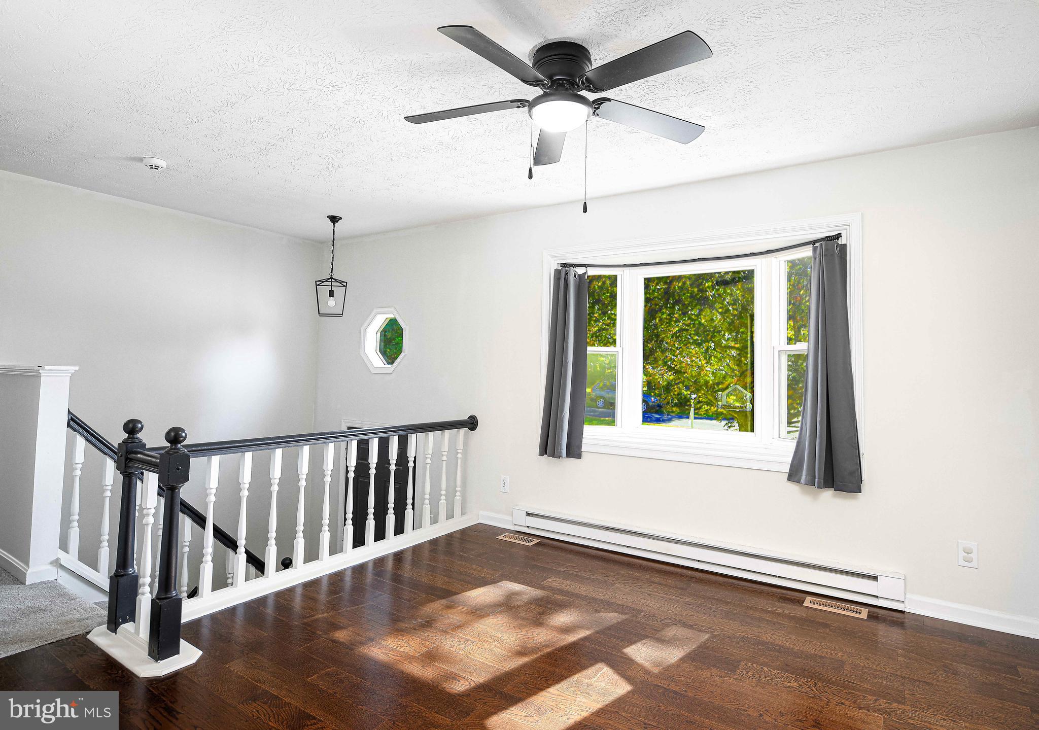 HONEYSUCKLE HOLLOW - Residential