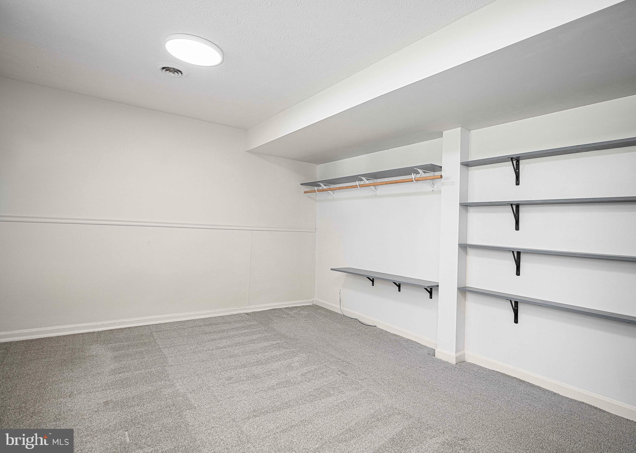 HONEYSUCKLE HOLLOW - Residential