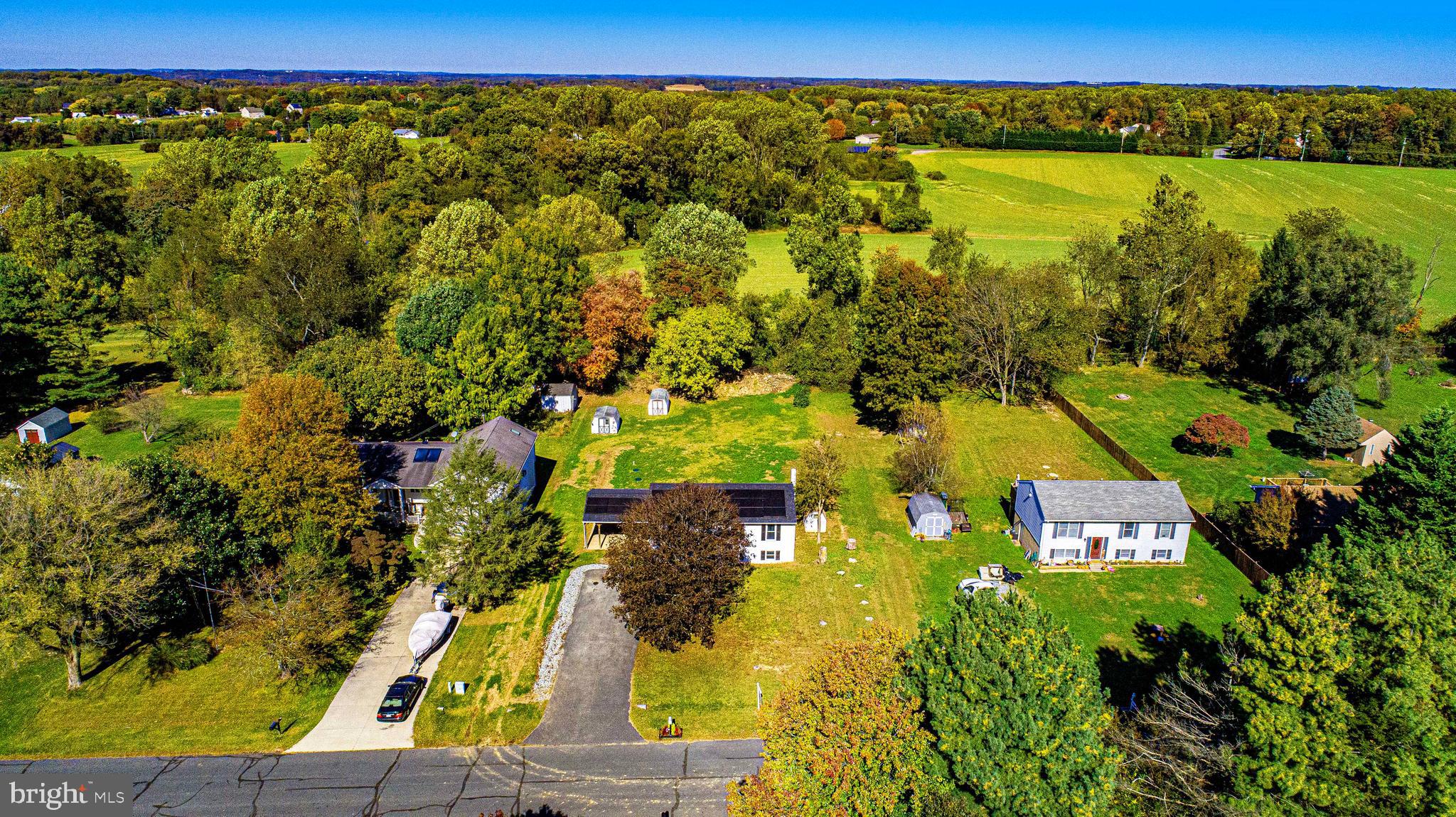 HONEYSUCKLE HOLLOW - Residential