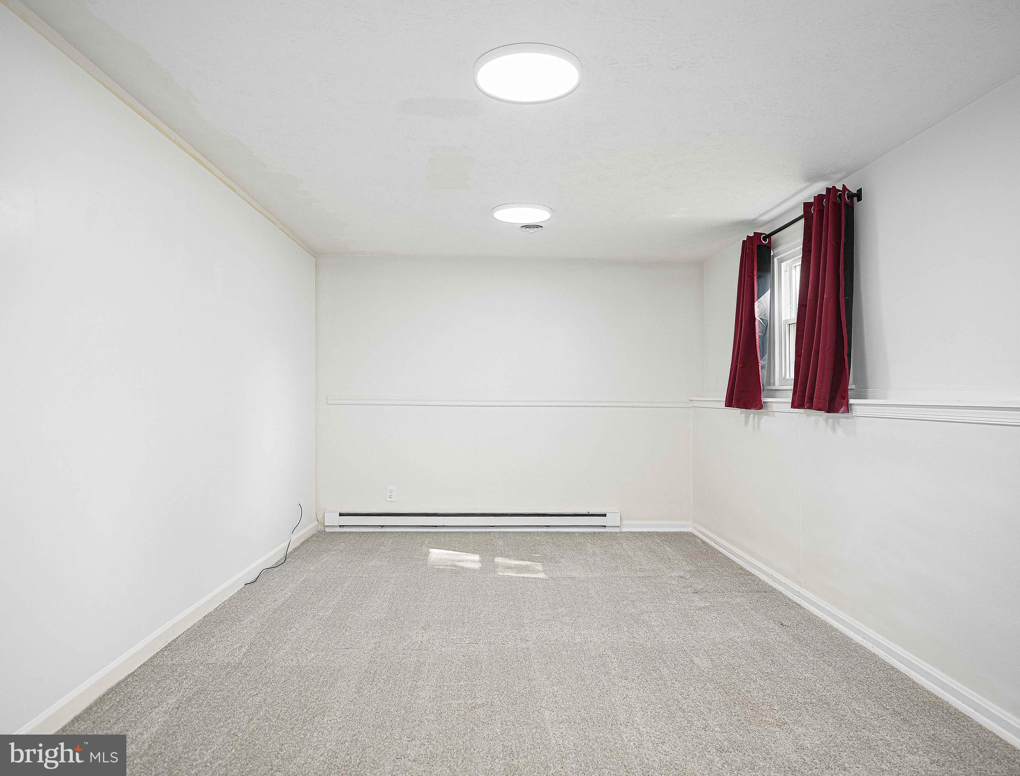 HONEYSUCKLE HOLLOW - Residential