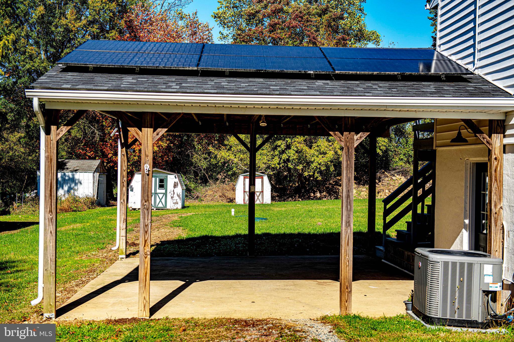 HONEYSUCKLE HOLLOW - Residential