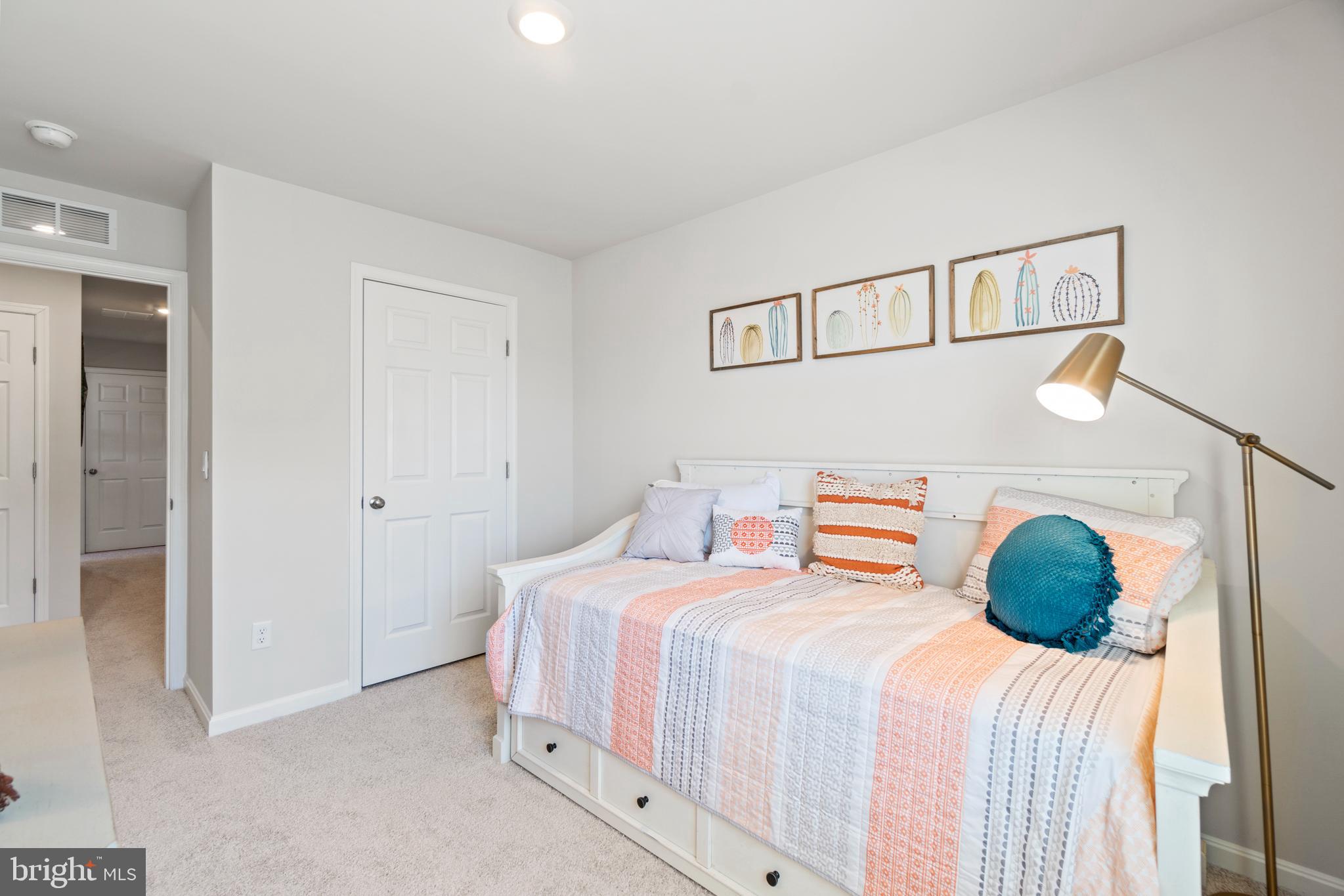 LURAY LANDING - Residential