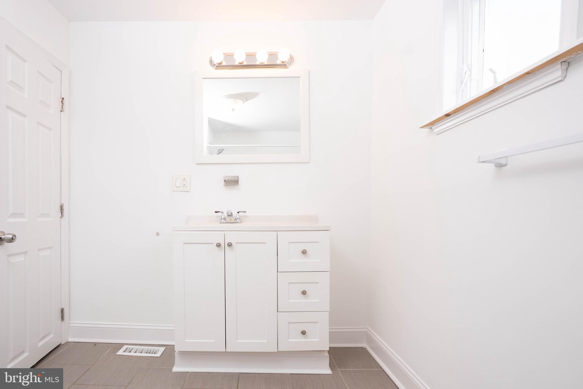 WHITMAN - Residential