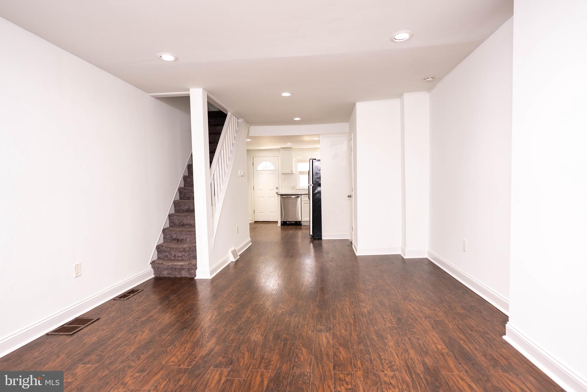 444 DURFOR STREET