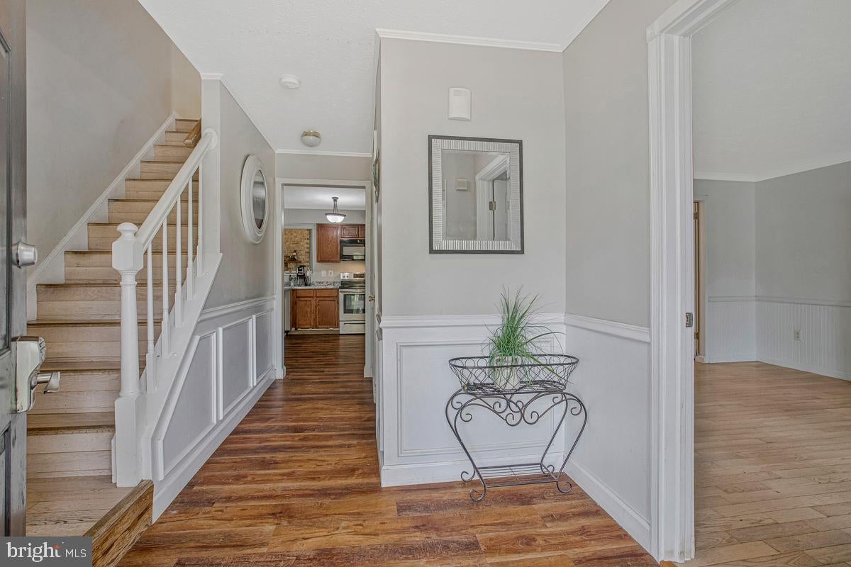 767 SUNNYFIELD LANE