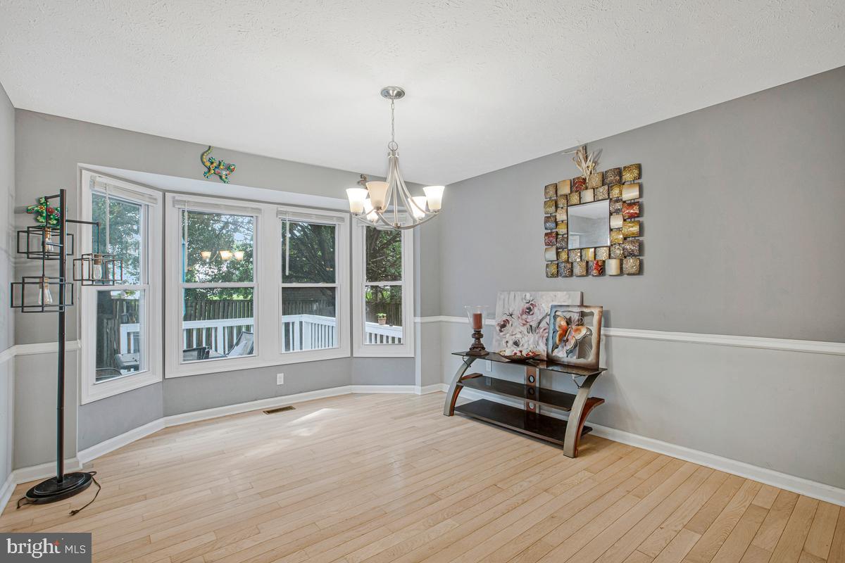 767 SUNNYFIELD LANE