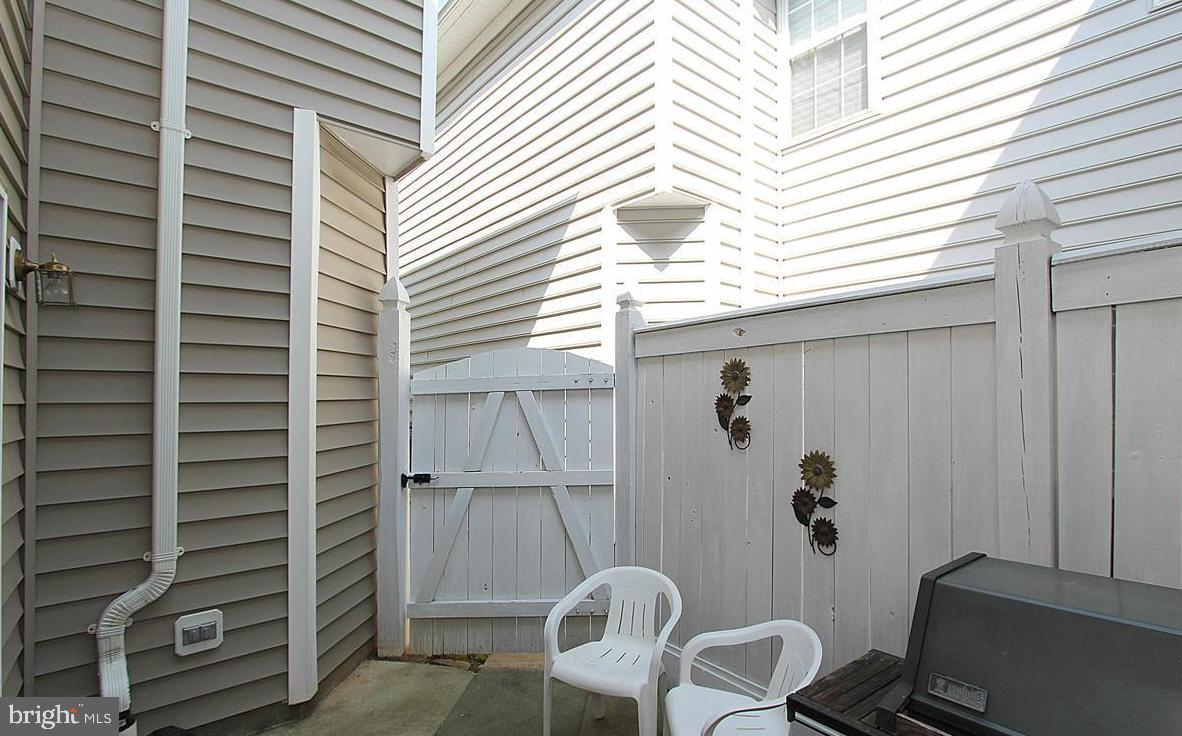 KING FARM - Residential Lease