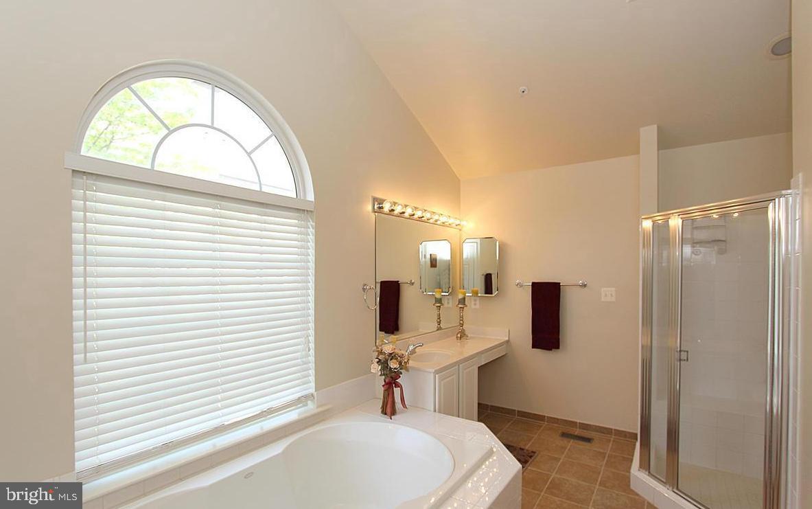 KING FARM - Residential Lease