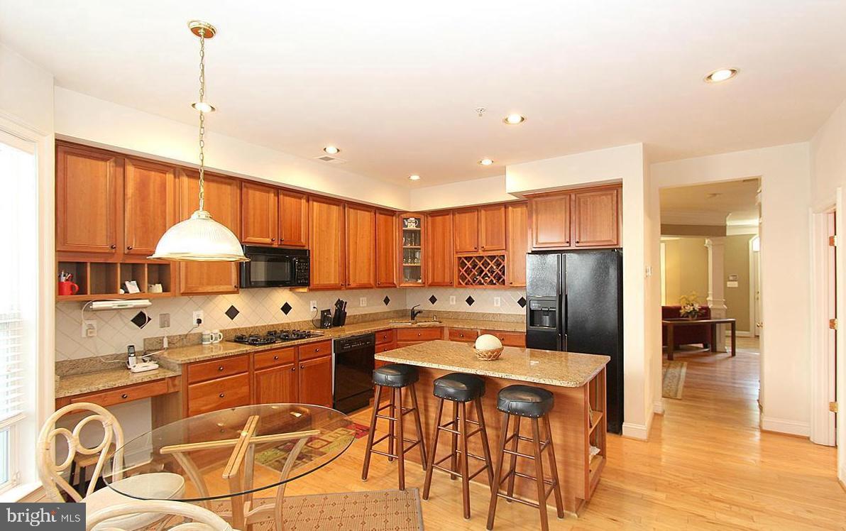 KING FARM - Residential Lease