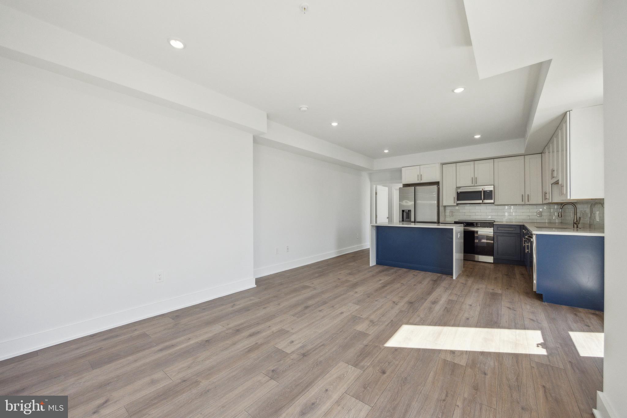 OLDE KENSINGTON - Residential Lease