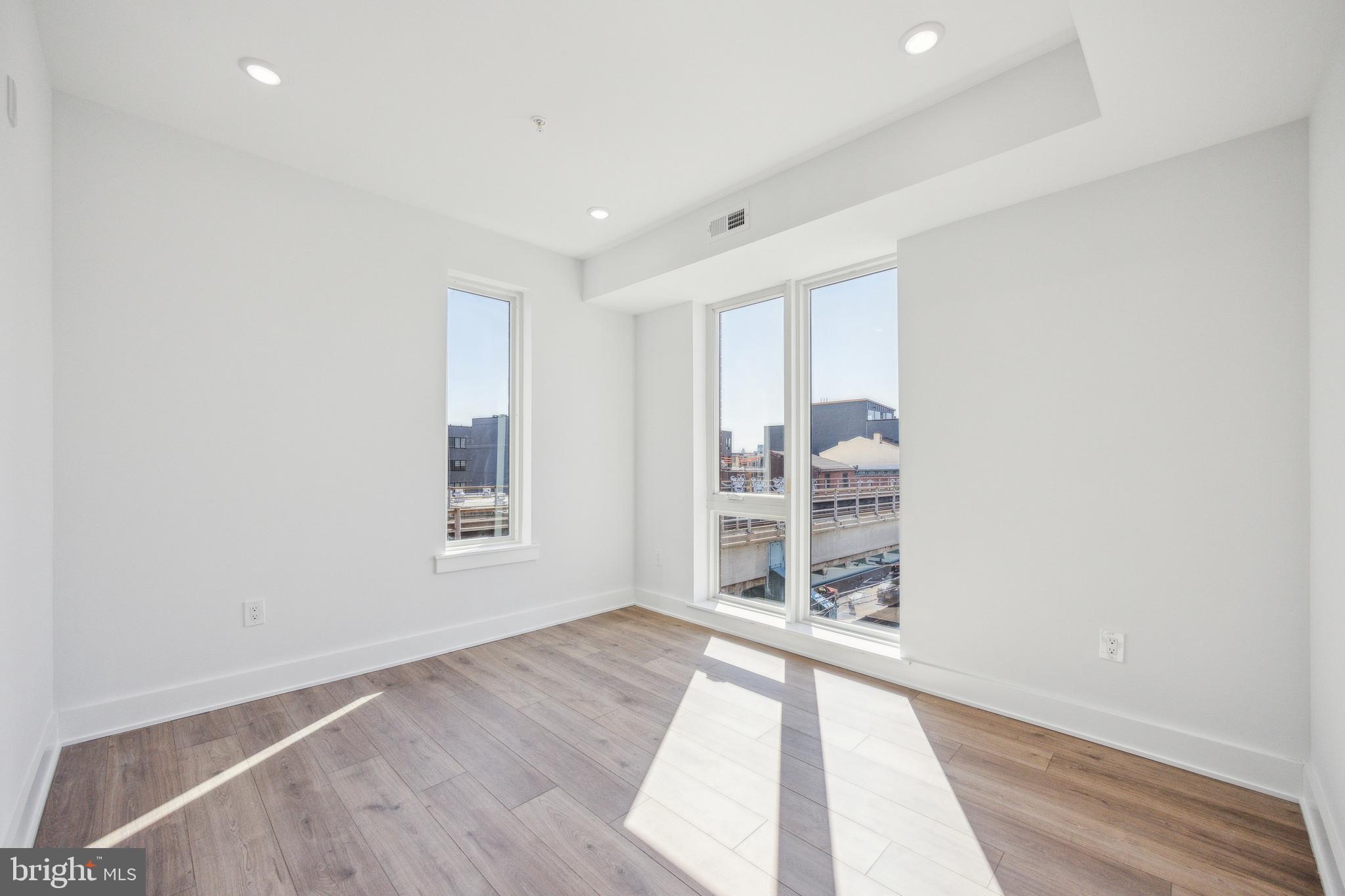 OLDE KENSINGTON - Residential Lease