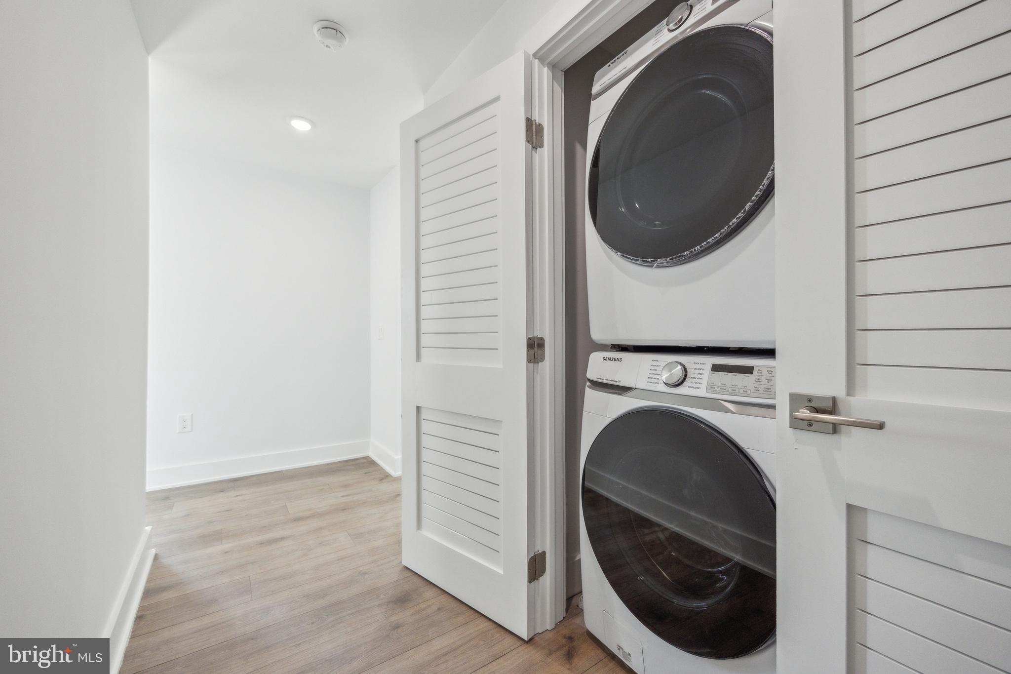 OLDE KENSINGTON - Residential Lease