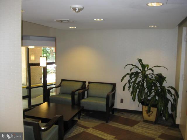 WATERGATE AT LANDMARK - Residential Lease