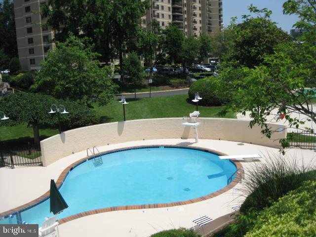 WATERGATE AT LANDMARK - Residential Lease