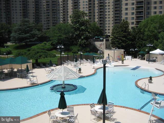 WATERGATE AT LANDMARK - Residential Lease