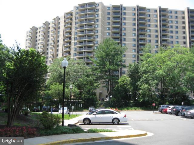 WATERGATE AT LANDMARK - Residential Lease