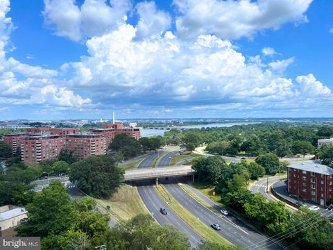 1600 N OAK STREET 1115 ARLINGTON VA 22209