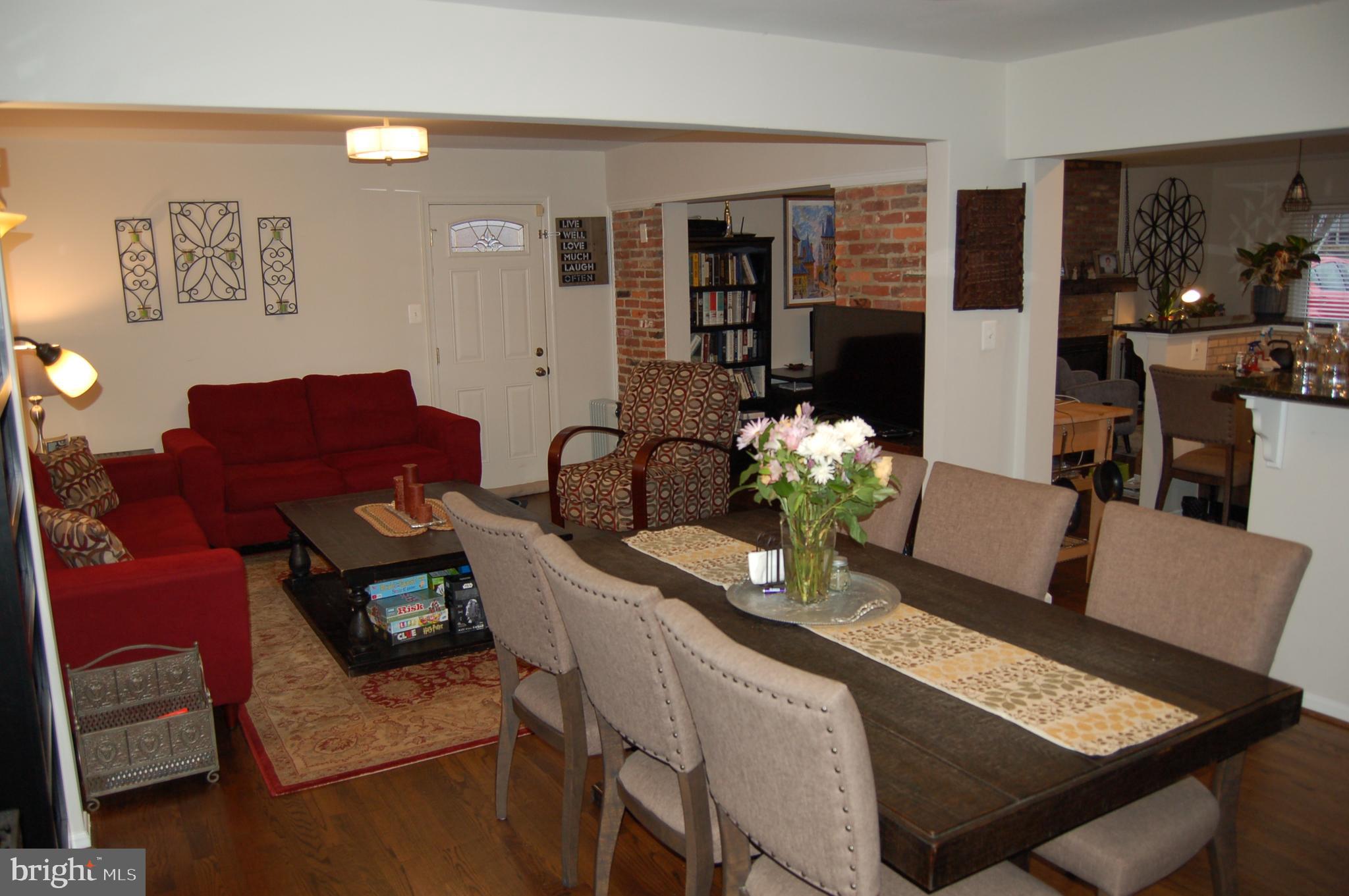 OLD POST ESTATES - Residential Lease