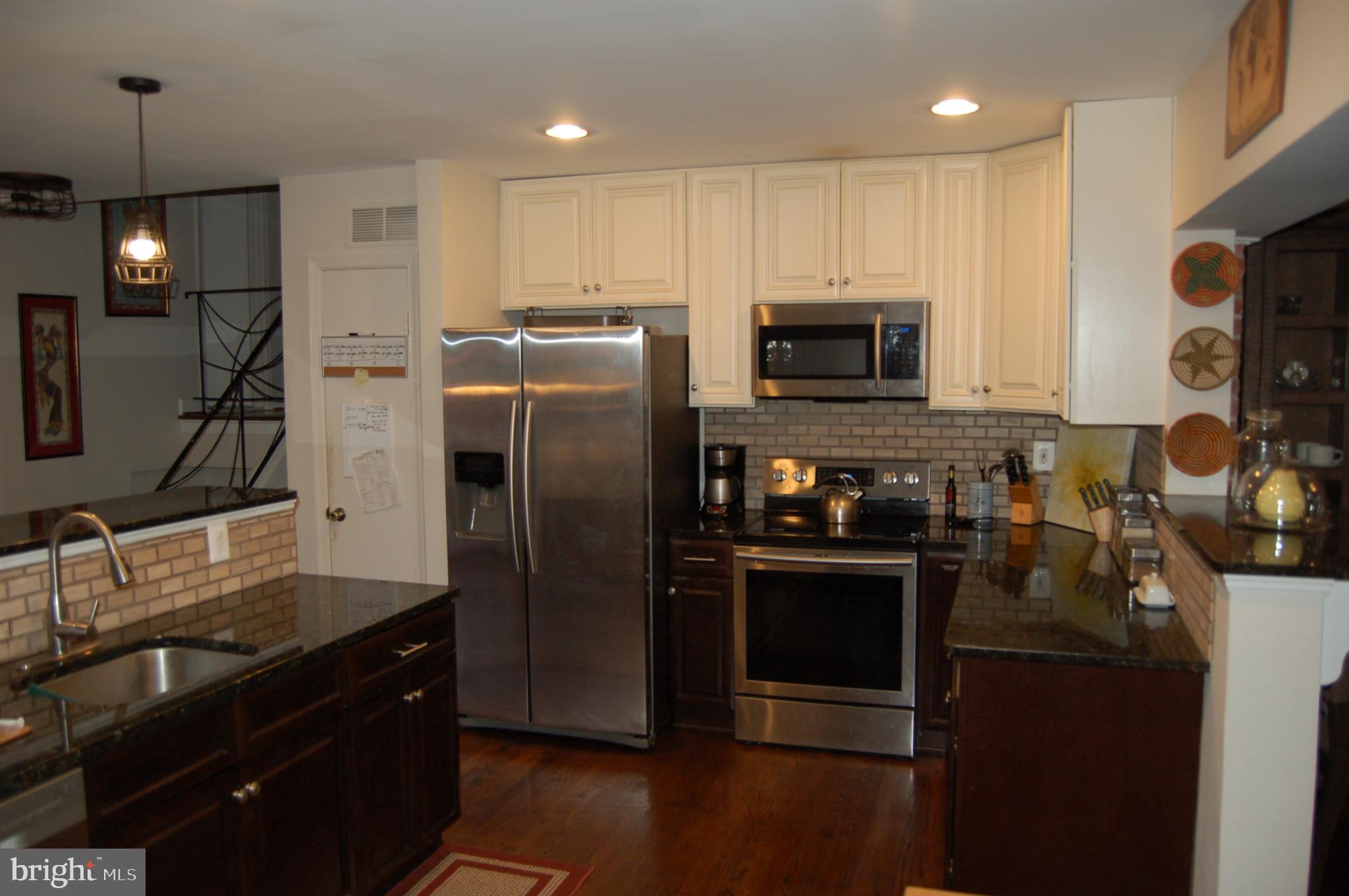 OLD POST ESTATES - Residential Lease